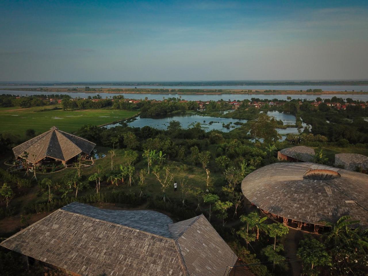Hanchey Bamboo Resort Kampong Cham Eksteriør billede